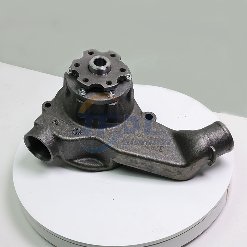 Manufacturer Customized High Quality Engine Spare Parts Water Pump 3762000701 for Euro Trucks Benz