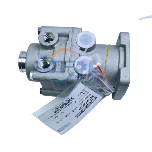 High-quality Spare Parts 3514-00039 Brake Master Cylinder Brake Valve Accessories for Yutong Buses Minibuses And School Buses