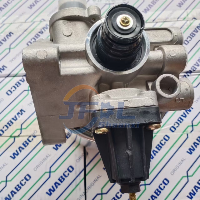 Sinotruk Howo High Quality Truck Parts Air Dryer Assembly WG9100368471 for Howo A7、T7H、T5G、HOWO-7、HOWO TX/TX7