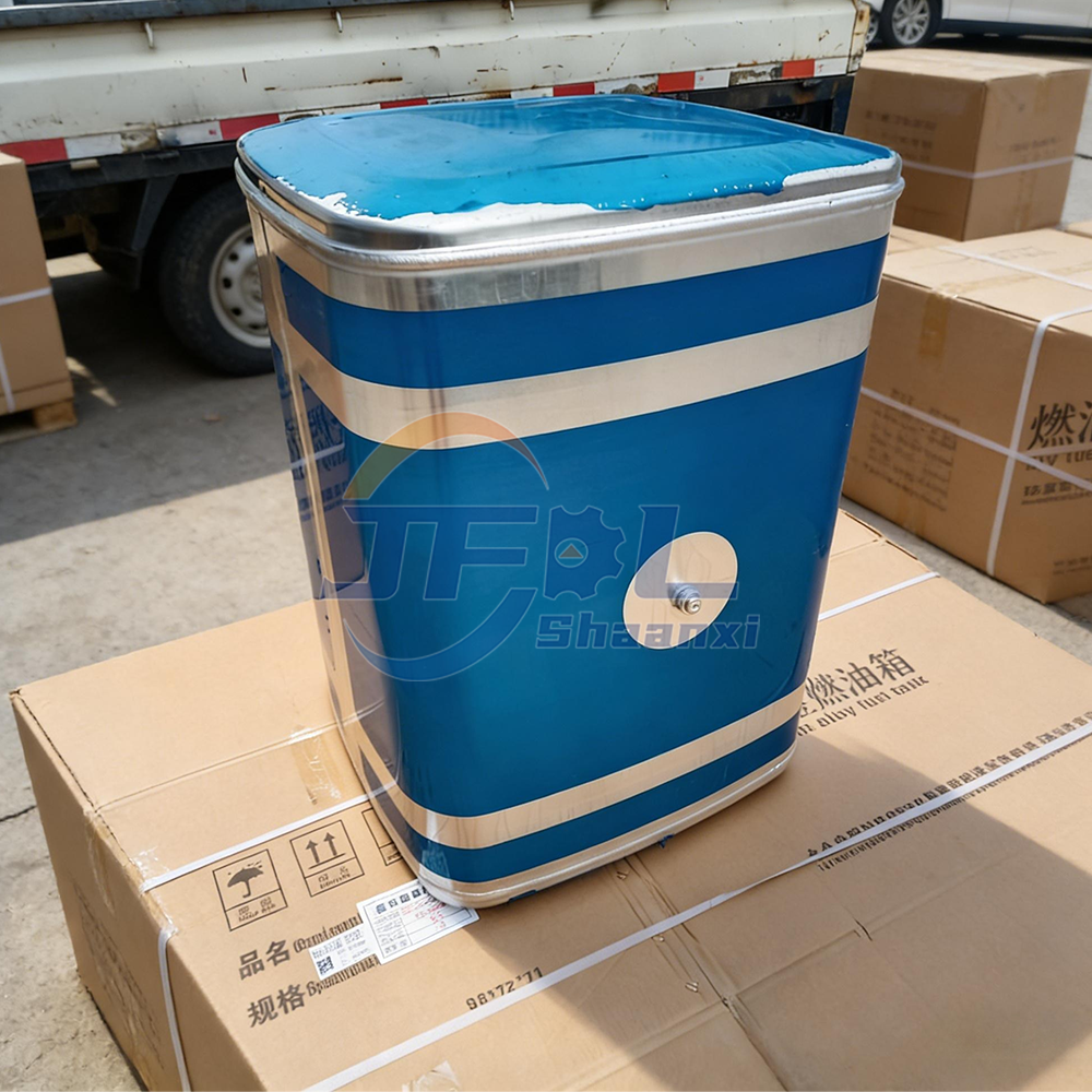 DZ9114552790 燃油箱总成 (10)