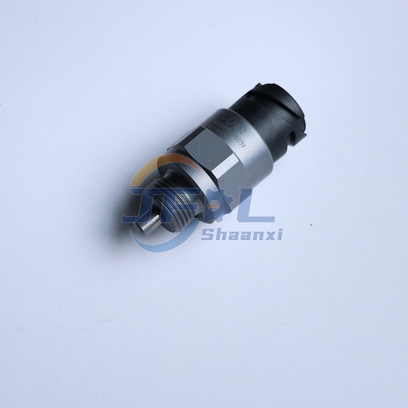 High-quality Truck Replacement Parts HD90129710039 Differential Lock Pressure Switch for Shacman & Dongfeng Trucks