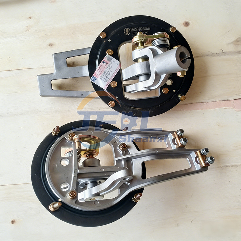 Shacman F3000 X5000 X6000 X3000 Transmission And Gearbox Control Assembly Operator Assembly (X3000 Dual Sticks) DZ96319240356