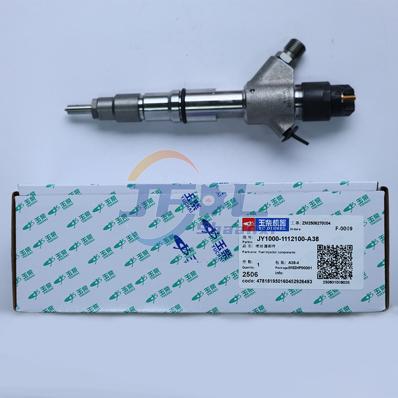 Hot Selling Yuchai Engine Accessories JY1000-1112100-A38 Diesel Engine Injector for Howo Shacman Faw Dongfeng Truck Spare Parts