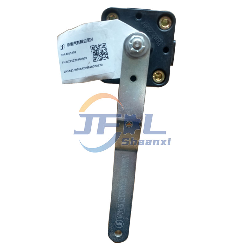 Shacman X3000 Cab Spare Parts Airbag Height Control Valve DZ15221440034 DZ15221440036 DZ15221440037 DZ15221440039 New Height Valve