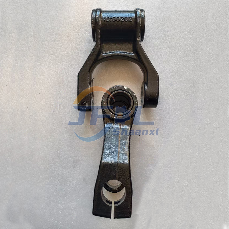 SZ970000026 前簧吊耳总成 (5)