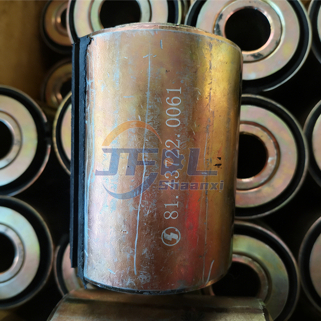 81.43722.0061 陕汽开口轴套 (2)