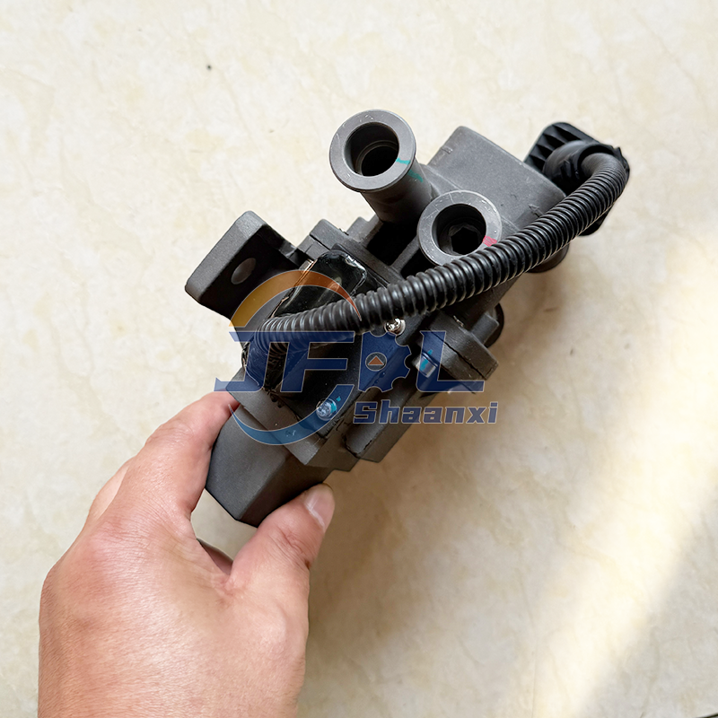 Hot Sale Products Fuel Supply Directional Valve Assembly Main And Auxiliary Fuel Tank Switching Solenoid Valve DZ91189553150 for Shacman