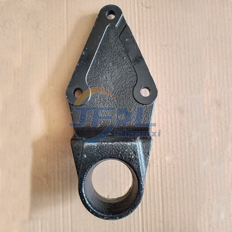 Rear Axle Stabilizer Bar Bracket DZ95319680800 for Shacman Delong X3000, X5000, And New M3000 Series Heavy Trucks.