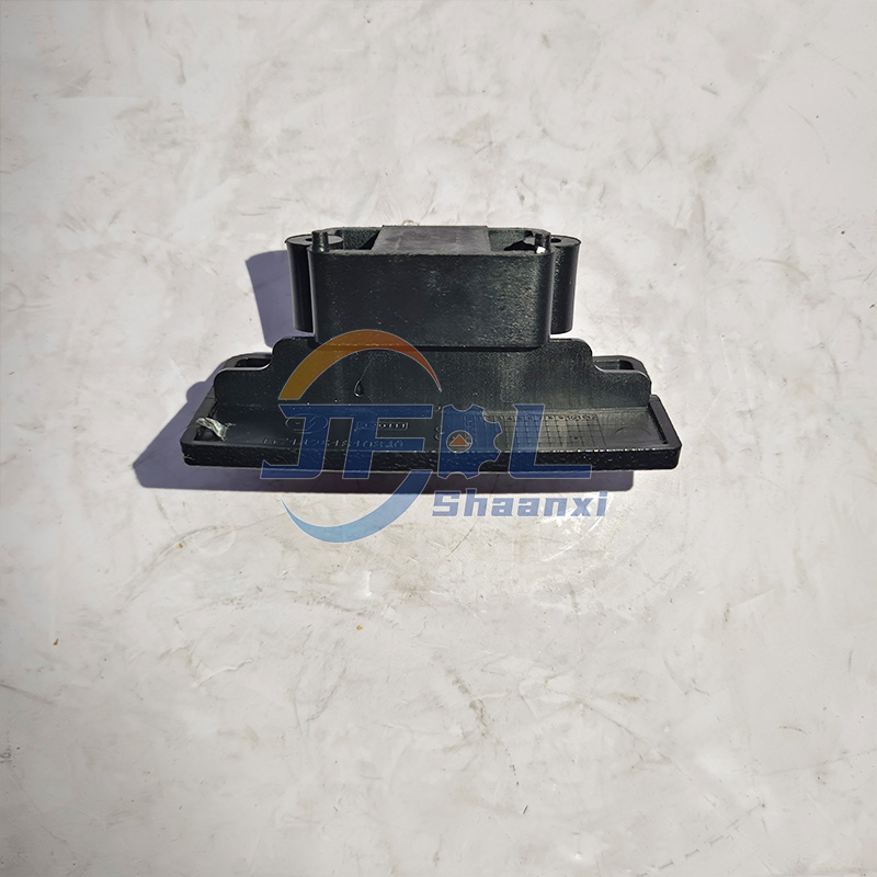 Shacman Truck Interior Parts DZ14251610840 Overhead Bin Lock Clip Storage Box Fastener for Shacman Delong X3000 X5000 X6000