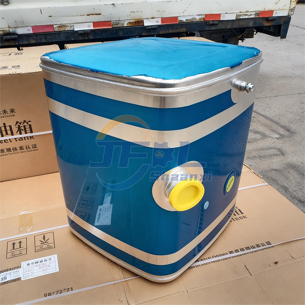 DZ9114552790 燃油箱总成 (8)