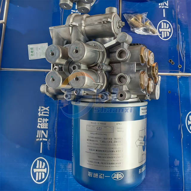 Air Dryer Assembly Engine Spare Parts for FAW Jiefang JH6 Air Dryer Assembly 3515020-DY799WA