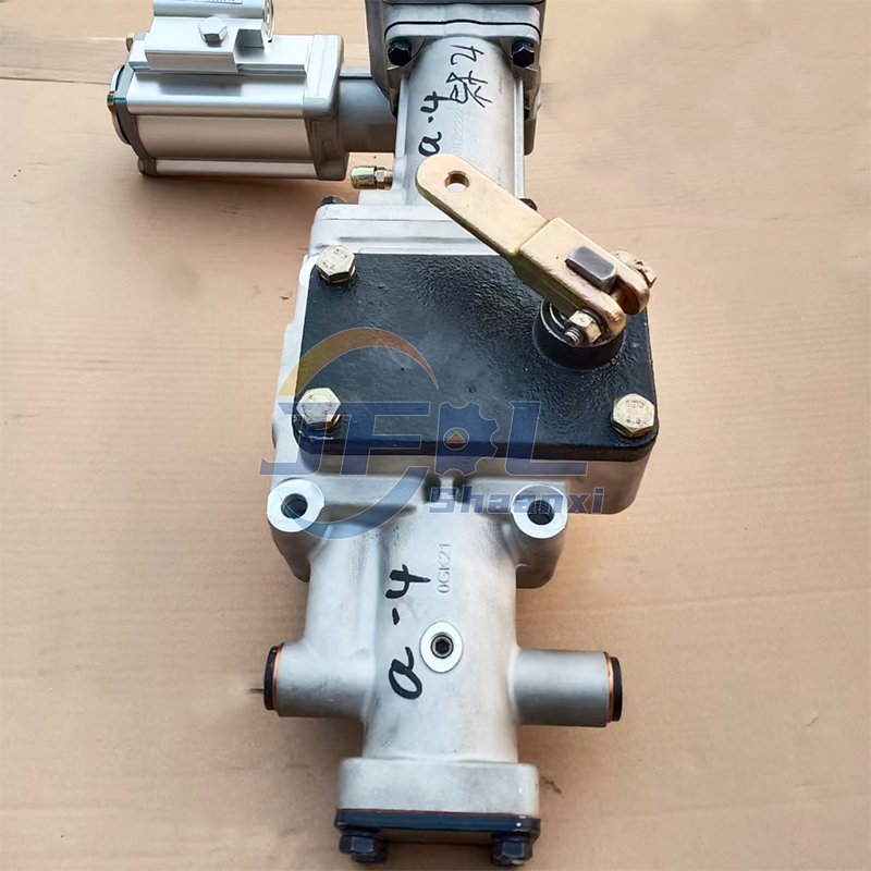 Heavy Duty Truck Parts Sinotruk Howo Drive Train System AC2209210000001 Left Booster 9-speed Small Cover Assembly