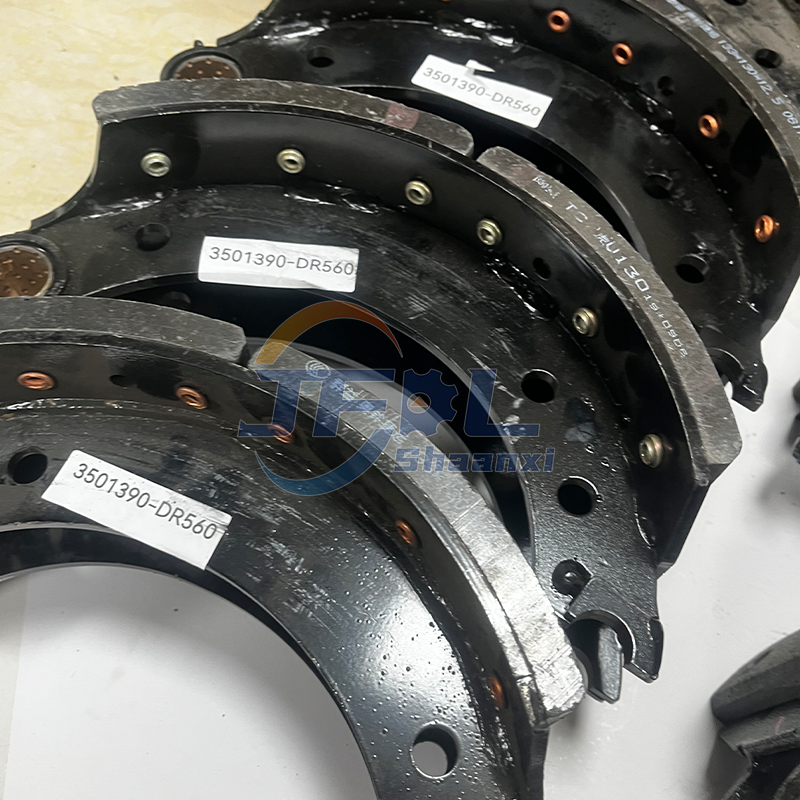 Factory Direct Sales Truck Part 3501350-DR560 3501360-DR560 3501390-DR560 Horseshoe Belt Friction Plate Assembly for FAW Jiefang