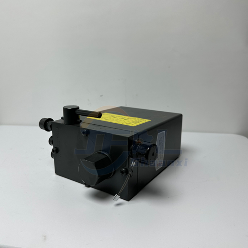 Hot Sale Howo T7H T5G TX MAX Series Shandeka T7H Truck Parts 811W41723-6008 Cab Lifting Oil Pump Electric Cab Lift Pump