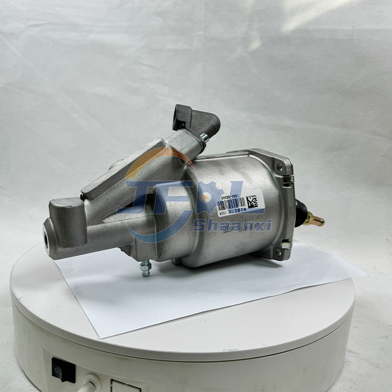 Bus Chassis Transmission Systems Parts Clutch Booster Pump 1604-00349 Clutch Slave Pump for Yutong Buses