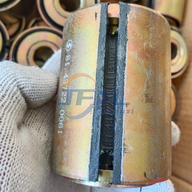 81.43722.0061 陕汽开口轴套 (6)