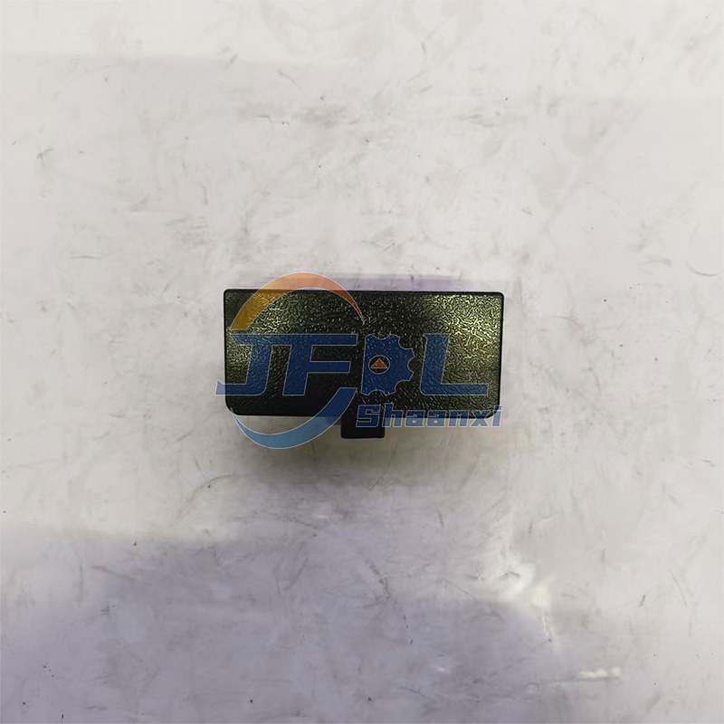 Shacman Truck Interior Parts DZ14251610840 Overhead Bin Lock Clip Storage Box Fastener for Shacman Delong X3000 X5000 X6000