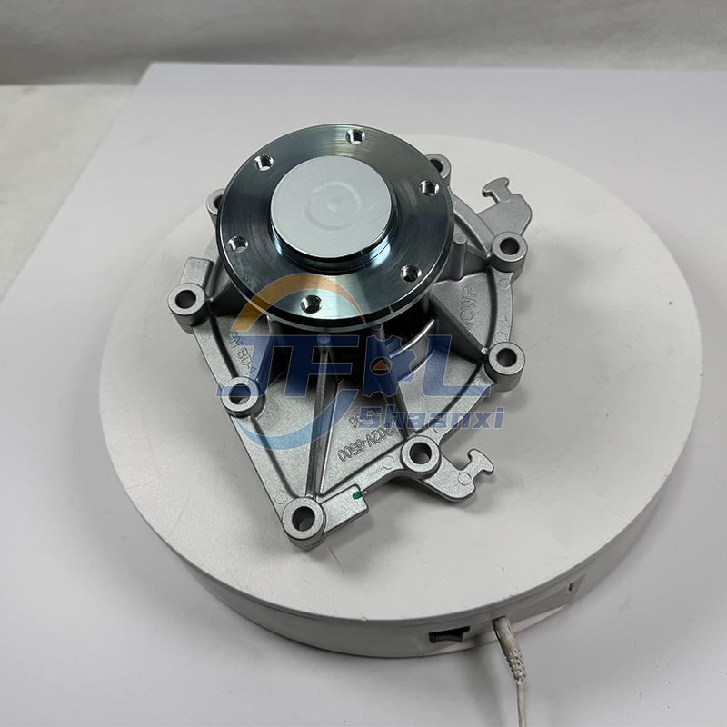 MC11 MC13 Engine Parts for SINOTRUK Truck Mining Truck Engine Spare 200V06500-6694 Water Pump