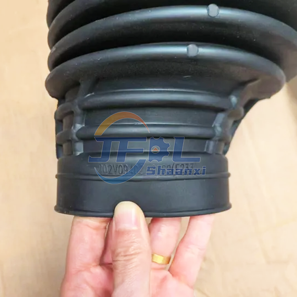 Sinotruk SITRAK HOWO C7H Truck MC11 Engine Accessories 202V09402-0178 Engine Intake Nozzles (supercharger Inlet) Intake Pipe