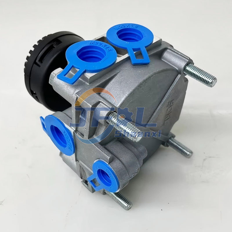 Hot Selling Shacman Truck Braking System Spare Parts DZ95259360106 Relay Valve