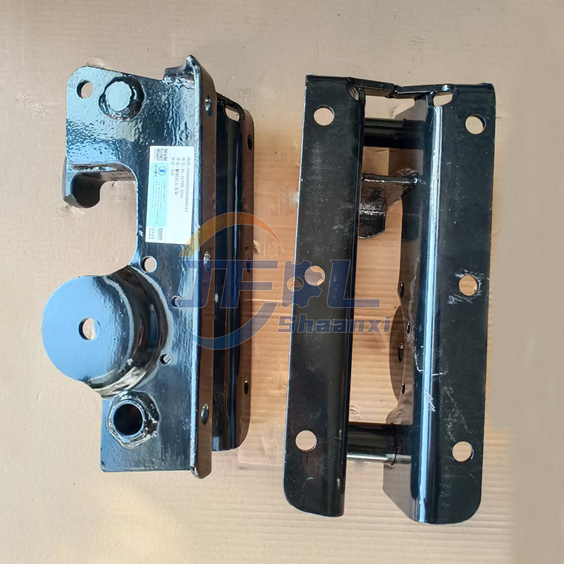Shacman Delong F3000 Tilting Shaft Left Support Assembly/Tilting Bumper Left Bracket 81.41720.5341