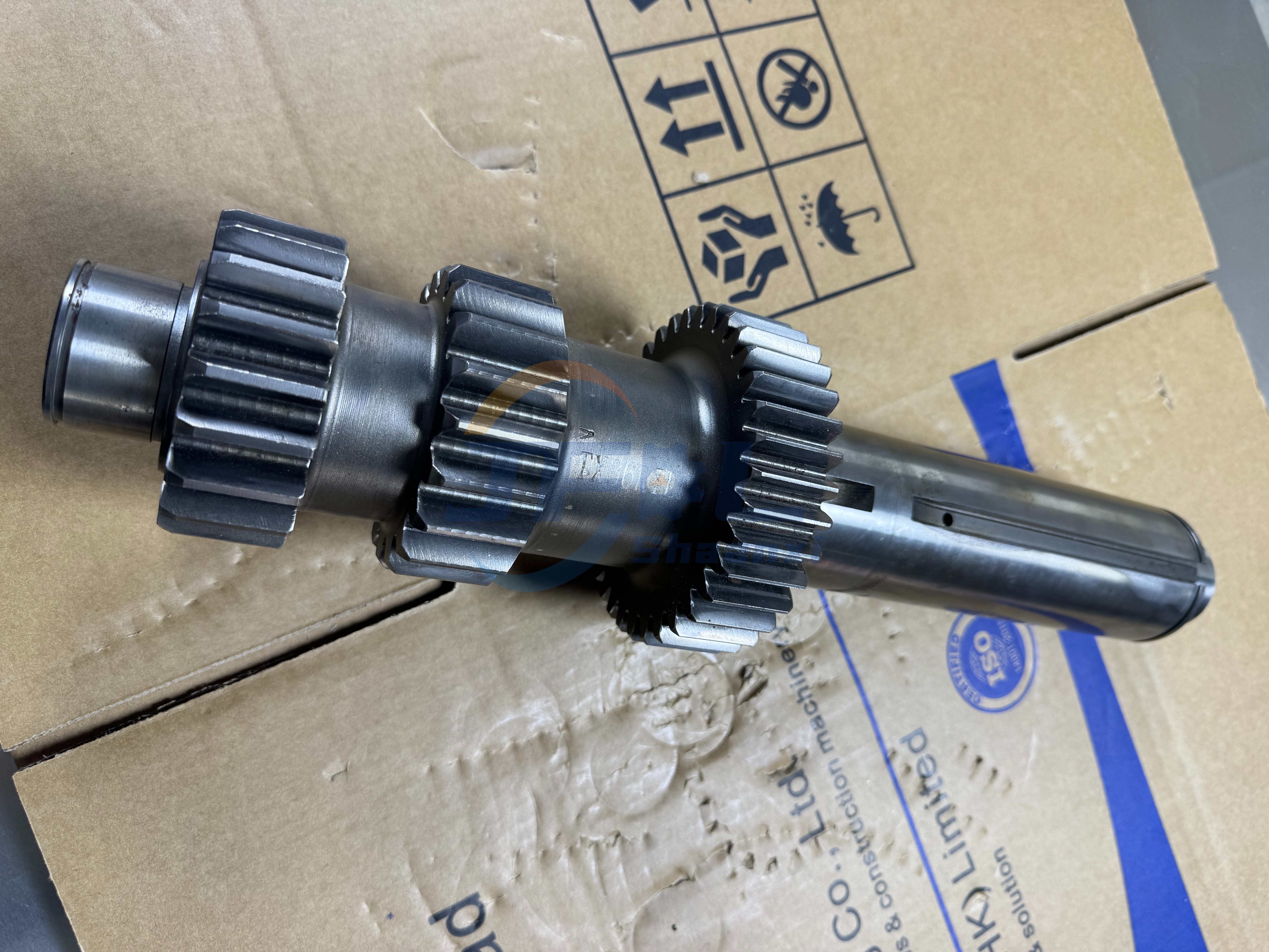 Truck Spare Parts Transmission system Countershaft / Intermediate Shaft 16JS200T-1701048 For Shacman Delong F3000, X3000, And M3000