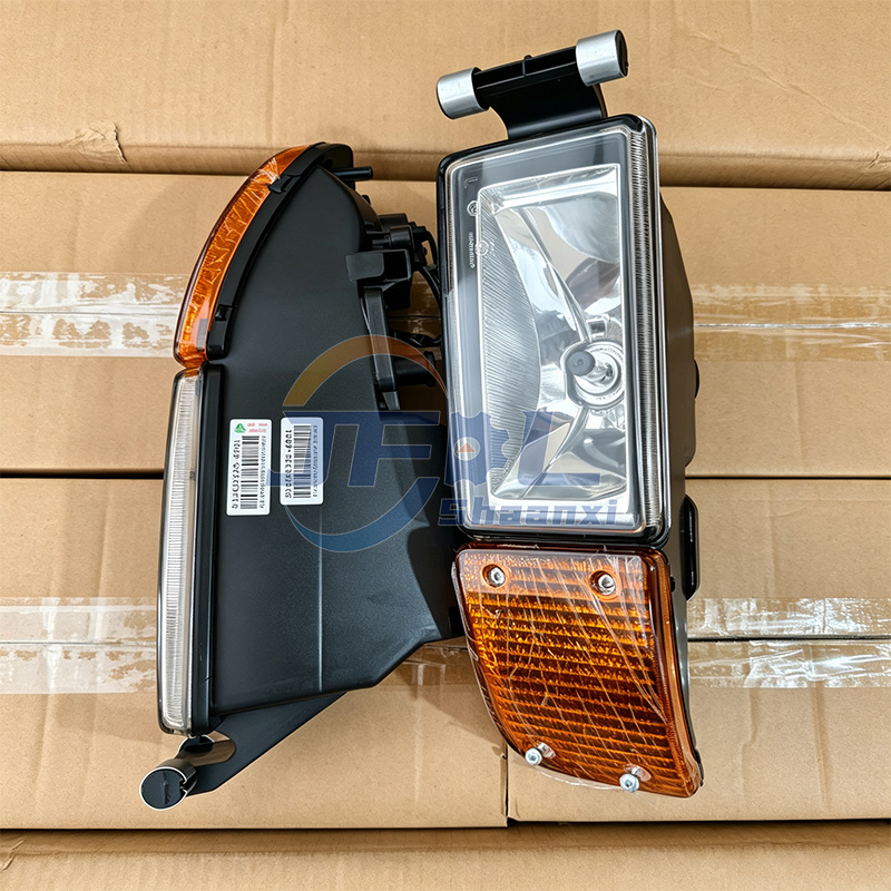 Sinotruk SITRAK Front Left Fog Light Assembly 811W25320-6001 for SITRAK C7H C5H C9H G7 G7S Trucks 
