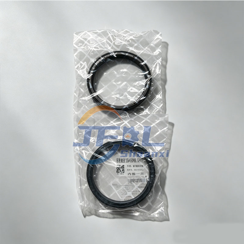 Heavy Duty Sinotruk Howo Spare Parts AZ4071410051 Front Wheel Hub Oil Seal 135*160*16.5