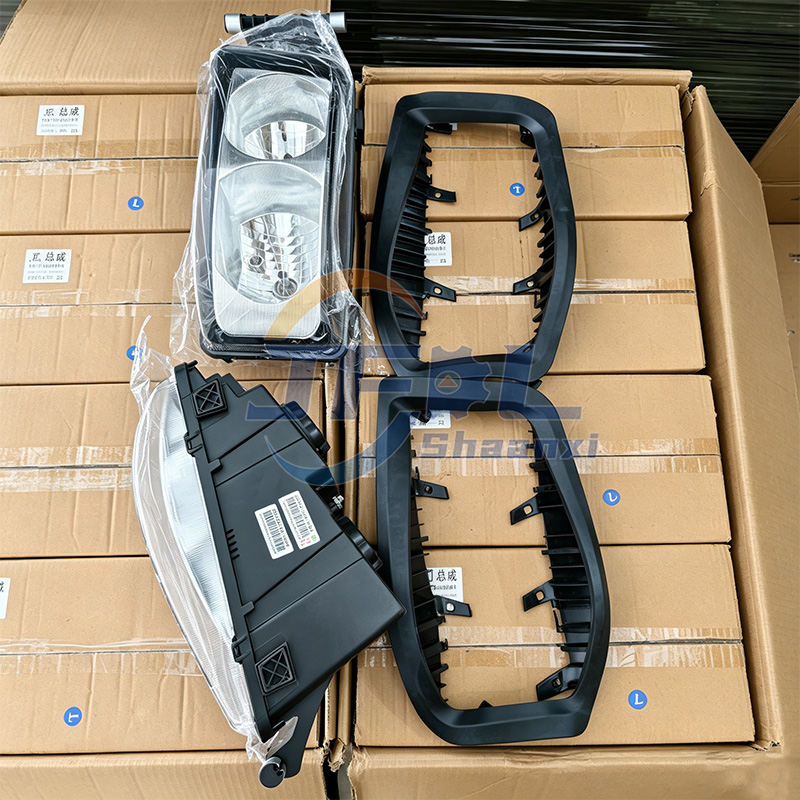 Sinotruk Front Left Headlight Assembly 811W25101-6001 for HOWO T7H T5G TX G5X Trucks 