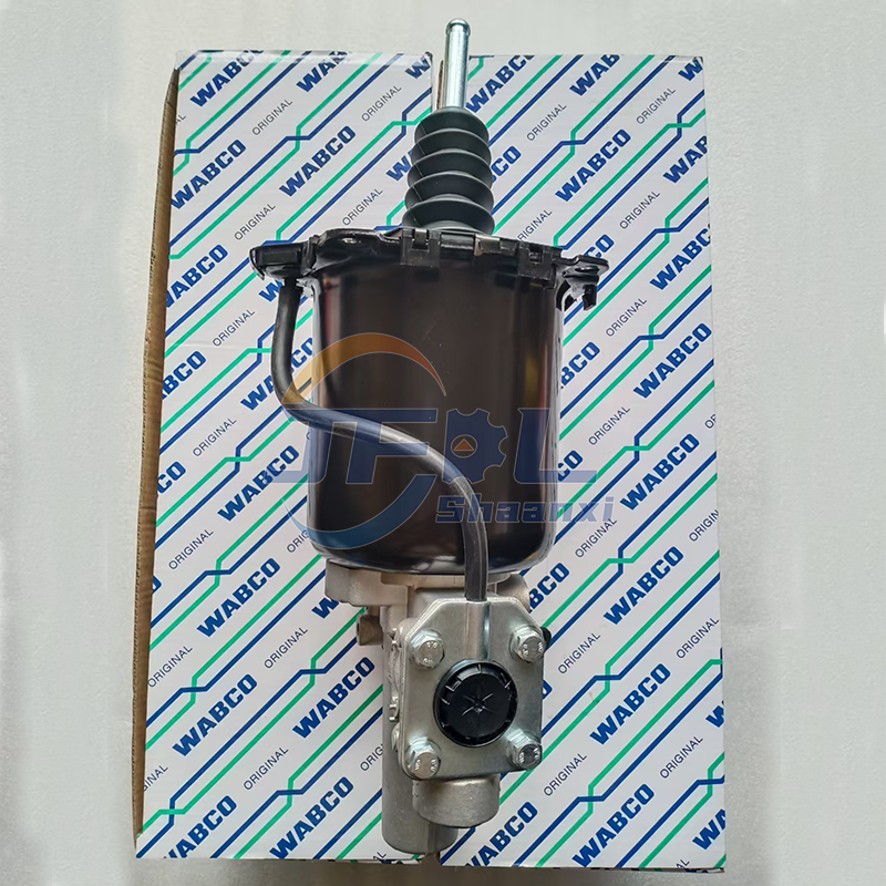 Bulk Price WG9725230041 Clutch Booster Cylinder for HOWO 7 Series HOWO 336/371/420 Horsepower Dump Trucks And Tractors