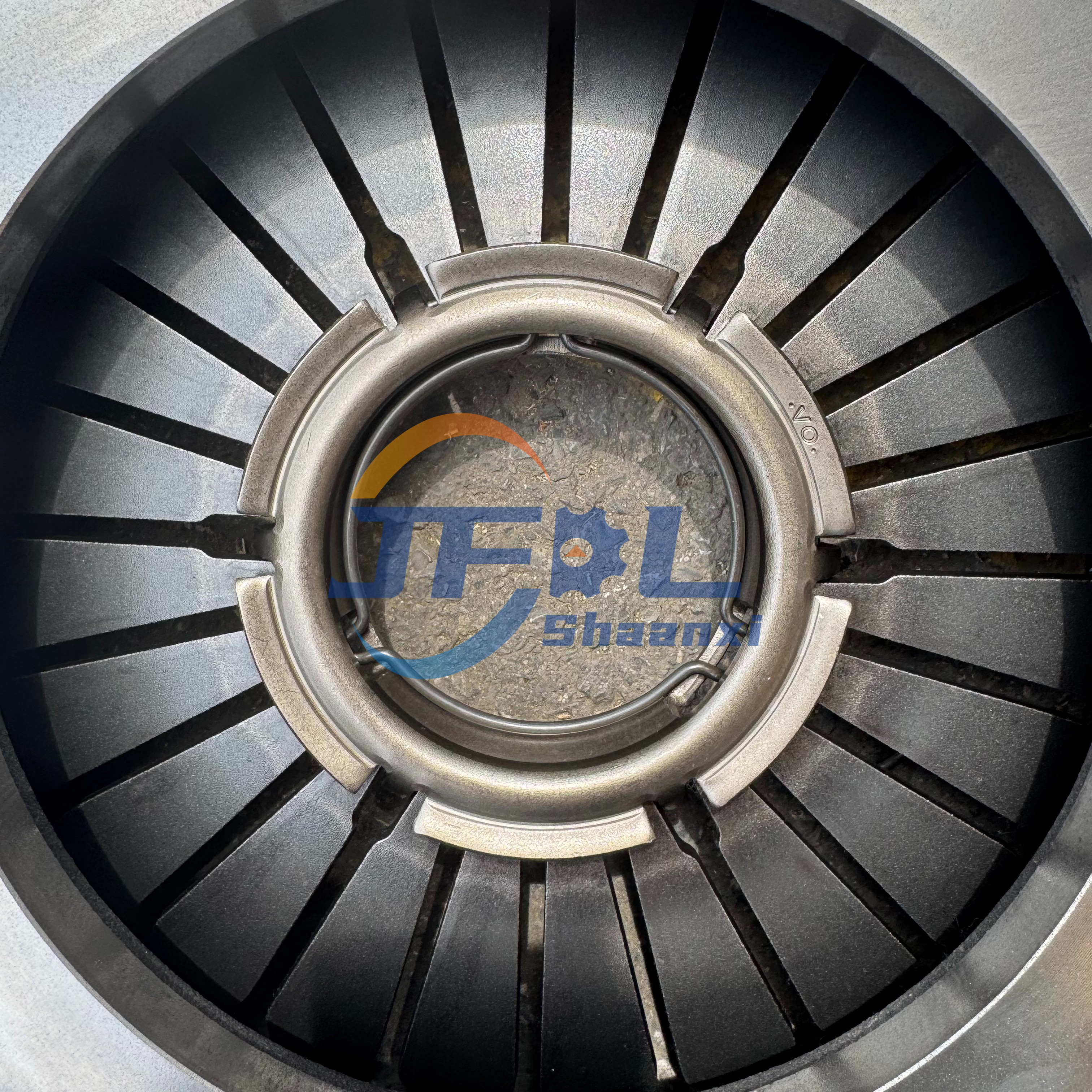 FAW Truck Engine Systems Parts High Quality New Flywheel OE 1601310-BB025 for FAW J7 Truck CA6DM3 Iron Material 65x65x20mm