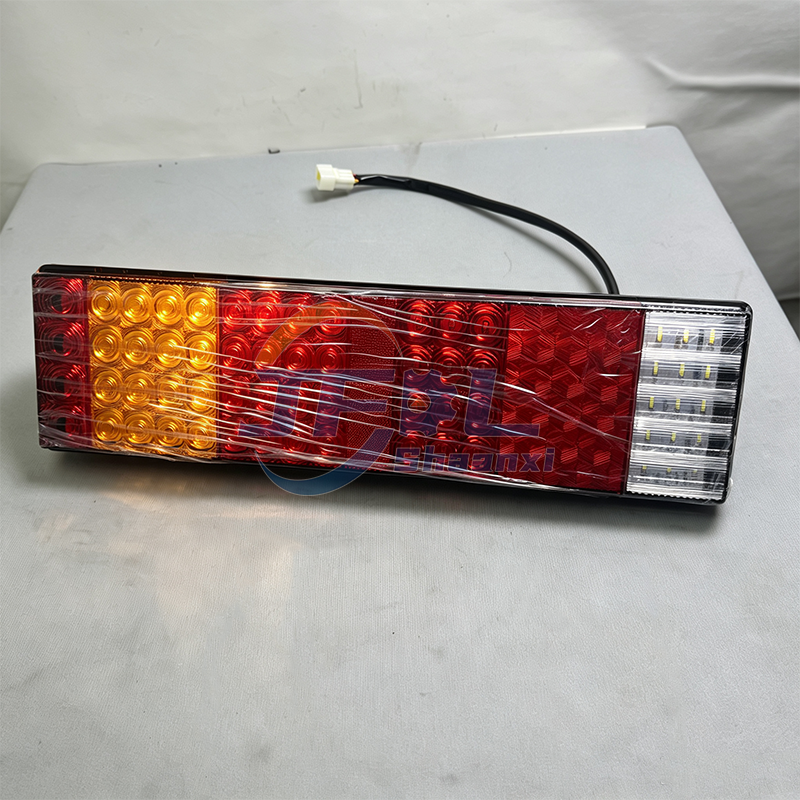 SHACMAN Delong F3000 F2000 M3000 H3000 L3000 Truck Spare Parts Right Rear Combination Light 81.25225.6464 Right Headlight Assembly DZ93189723020 