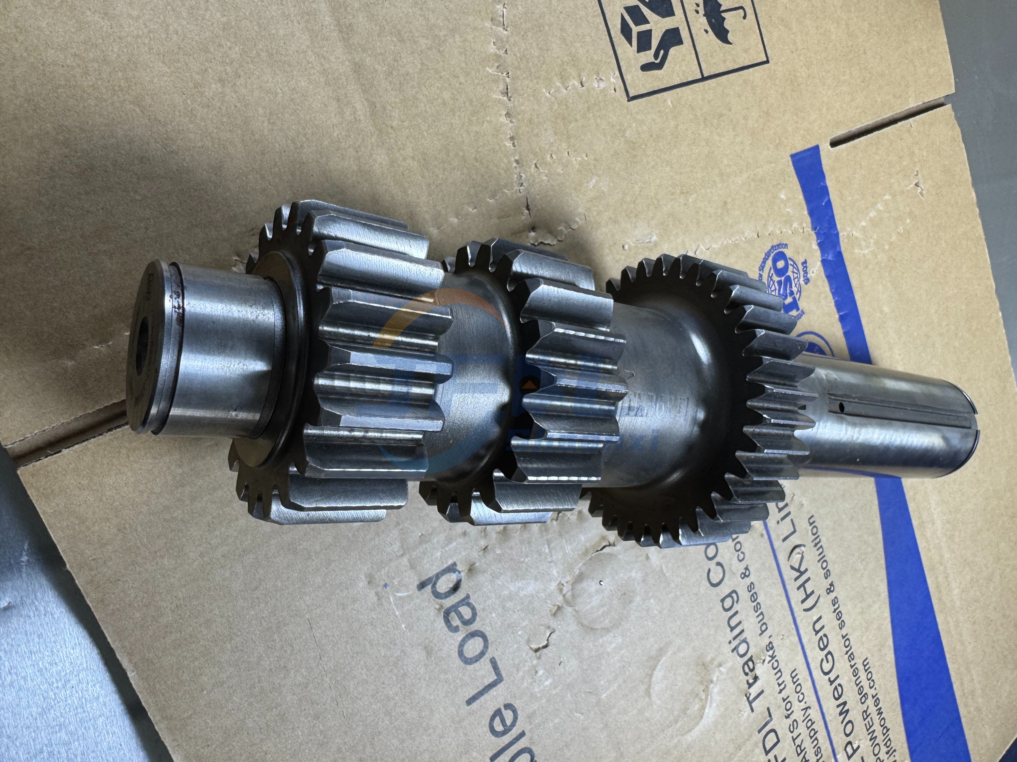 Truck Spare Parts Transmission system Countershaft / Intermediate Shaft 16JS200T-1701048 For Shacman Delong F3000, X3000, And M3000