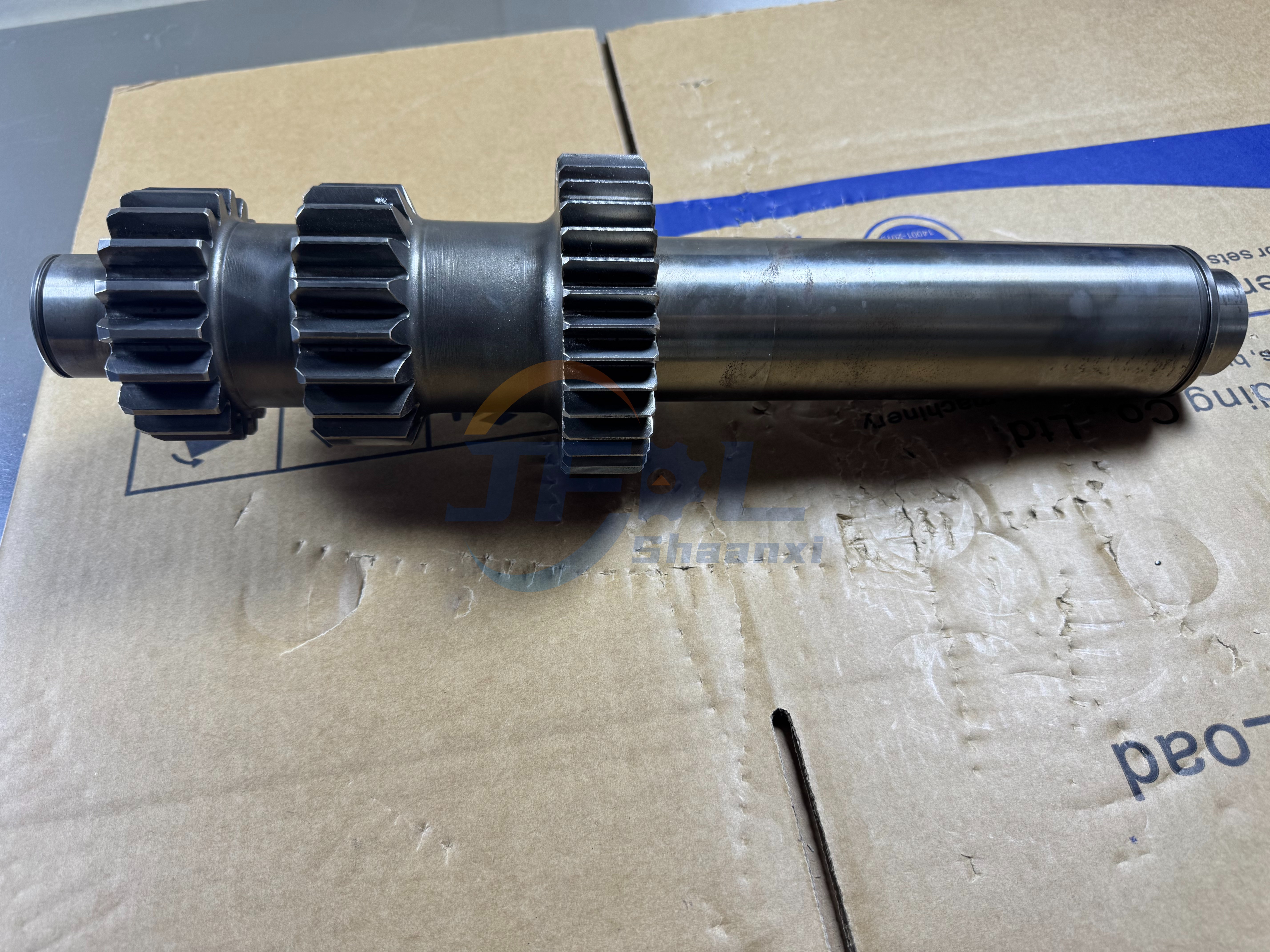 Truck Spare Parts Transmission system Countershaft / Intermediate Shaft 16JS200T-1701048 For Shacman Delong F3000, X3000, And M3000
