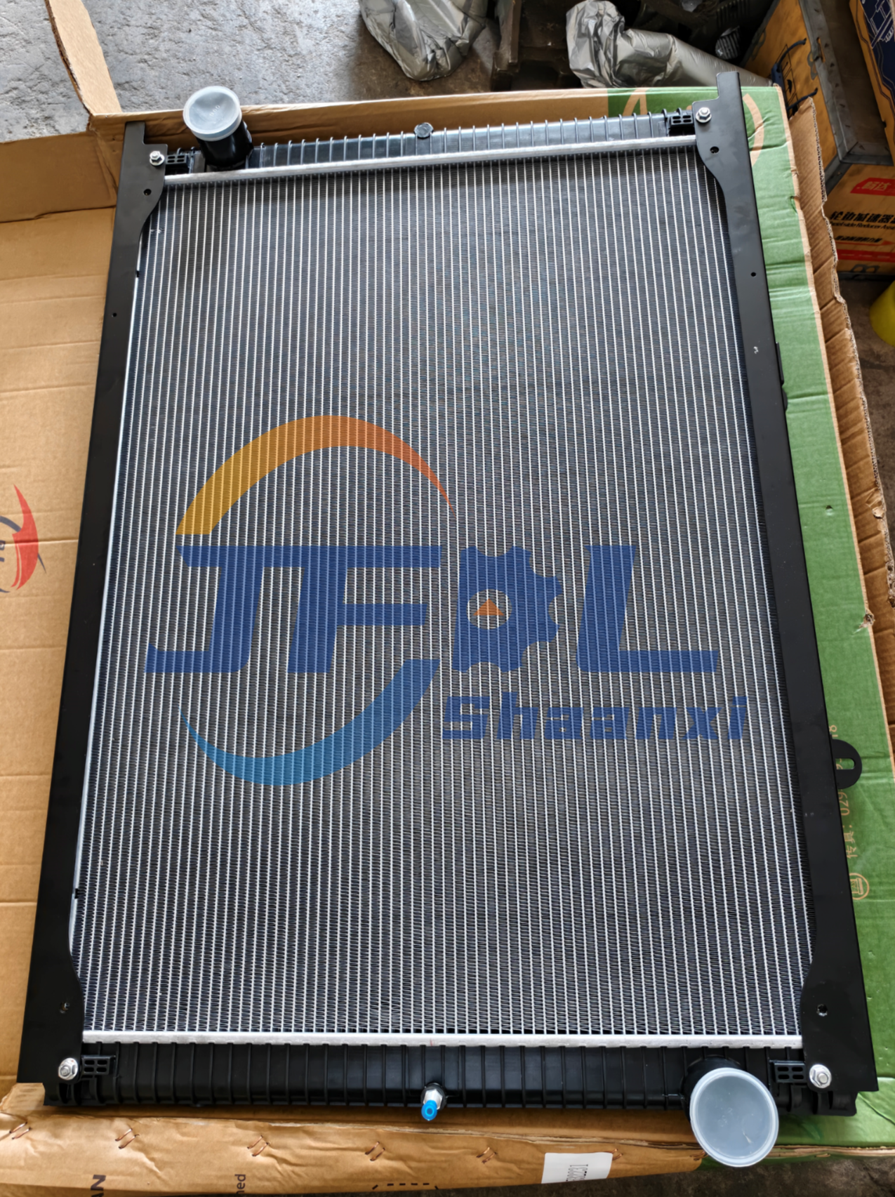 Truck Engine Systems Parts DZ95259532231 Radiator High Quality for Shacman X3000 and F3000 Parts