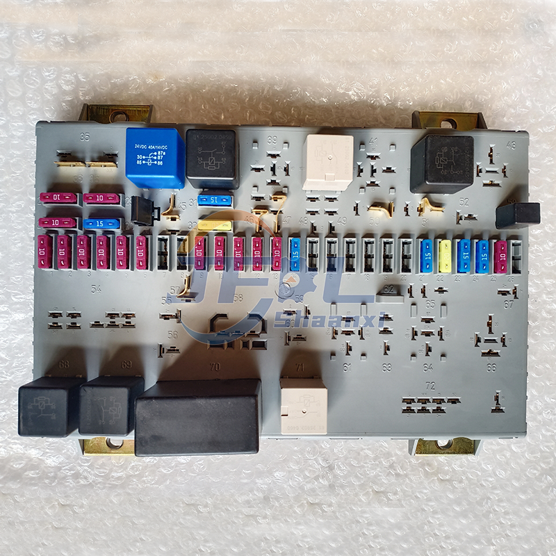 81.25444.6060 中央电器盒 (3)